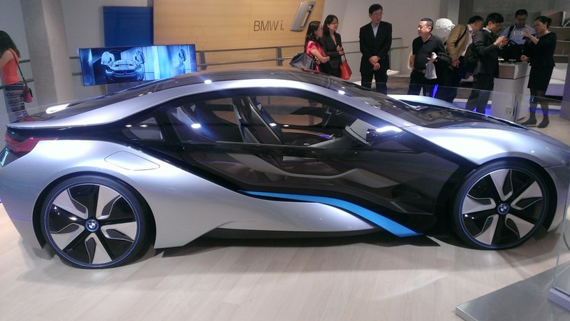 BMW i8